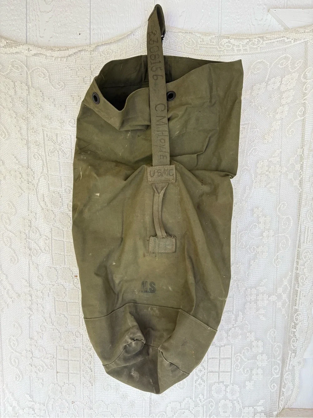 Vintage Oilve Green Canvas Duffle Bag - Military-Carry Great for collector